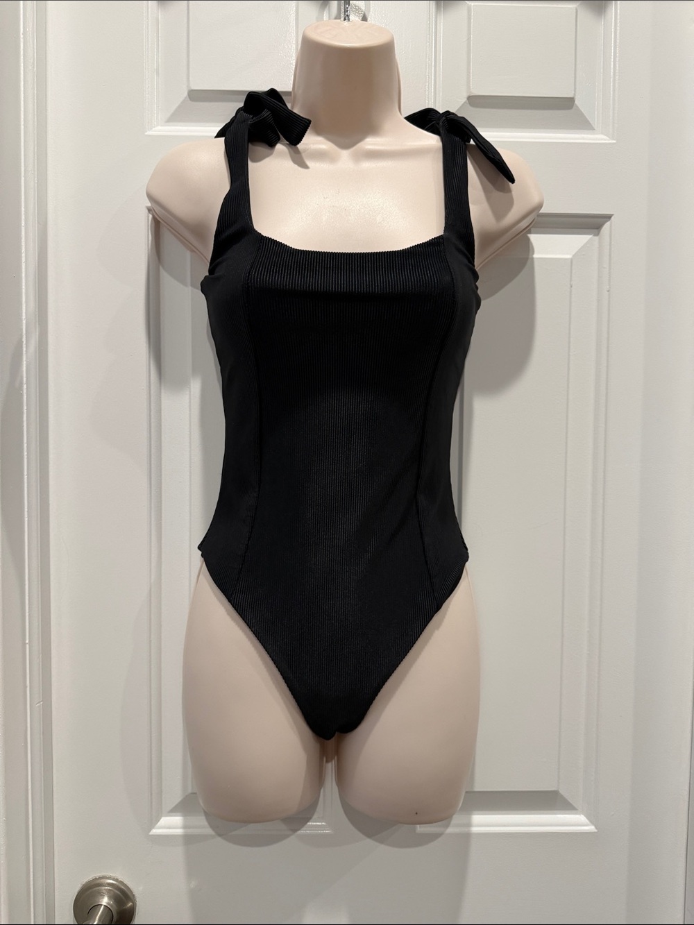 Beach Riot ribbed one piece black adjustable straps size small
